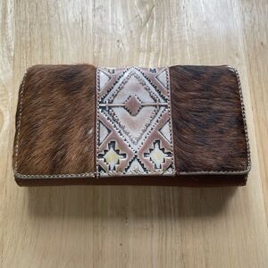 Trinity Ranch Wallet Cow Hide Aztec Women’s clutch